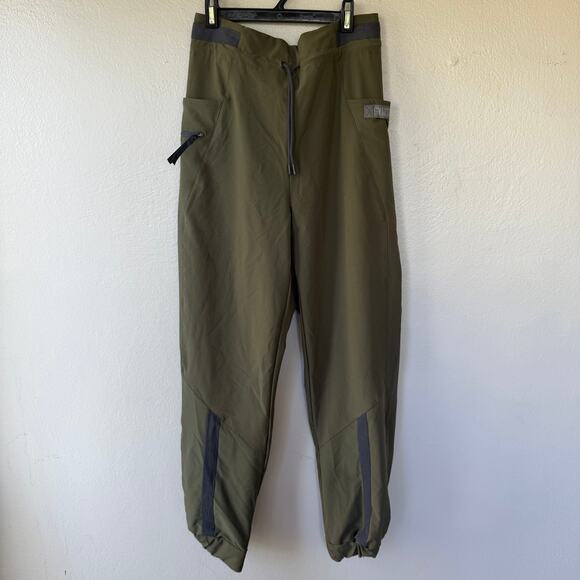 Gymshark Box Utility Jogger track pants in army green size S Womens - Picture 3 of 15